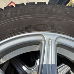 冬用タイヤ　175/65R 15の画像