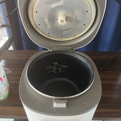 コンパクト炊飯器(株式会社KOM)2024年製
の画像