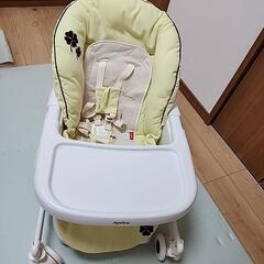 ハイローチェア　アップリカの画像
