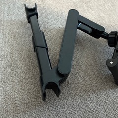 スリコ　ヘッドレストタブレットホルダーの画像