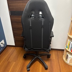 【お渡し先確定済み】AK RACINGゲーミングチェアの画像