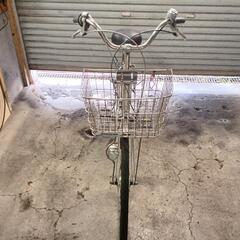 自転車中古　大日産業　内装3段変速　オートライト　カゴフェンダーハンドルステンレス製　カギ付き　タイヤ26インチ　カラーシルバー　の画像