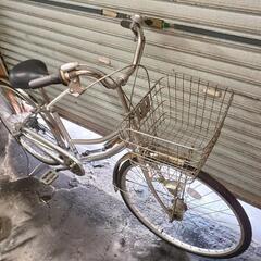 自転車中古　大日産業　内装3段変速　オートライト　カゴフェンダーハンドルステンレス製　カギ付き　タイヤ26インチ　カラーシルバー　の画像