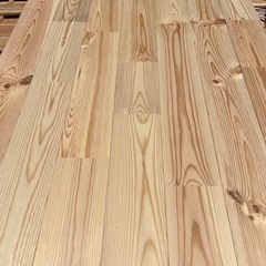 【DIYグレード大特価】信州赤松無垢フローリング無塗装品 1820×15×152(mm) 6枚入！在庫43ケースほどありますので複数の方へ販売できます。の画像