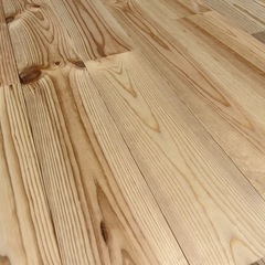 【DIYグレード大特価】信州赤松無垢フローリング無塗装品 1820×15×152(mm) 6枚入！在庫43ケースほどありますので複数の方へ販売できます。の画像