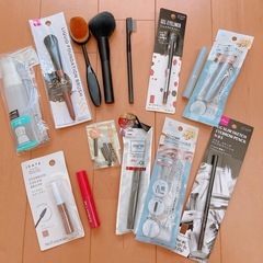 コスメ まとめ売り プチプラ アイシャドウなど メイク用品の画像