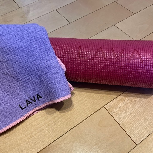 【美品】lava ヨガマット（レオ様） lava ヨガマット - メルカリ