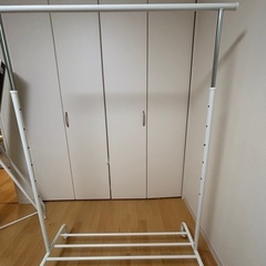 【IKEA】キャスター付き物干しラック／たっぷり干せて移動もラク！1000円♪の画像
