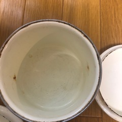 ホーロー　保存容器の画像