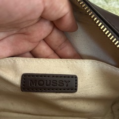 moussyショルダーバッグの画像