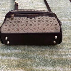 moussyショルダーバッグの画像