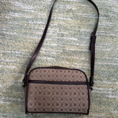 moussyショルダーバッグの画像