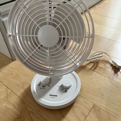 ［新品］20センチタイマー付き　卓上扇風機の画像