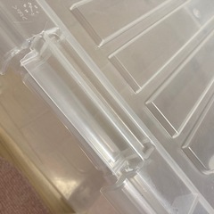 コロ付き衣装ケースの画像