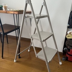 ※取り引き決定※折りたたみ脚立の画像