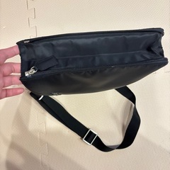 ショルダーバッグの画像