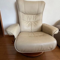革張り3人掛けソファセットの画像