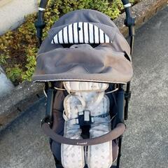 COMBIエッグショックベビーカーの画像