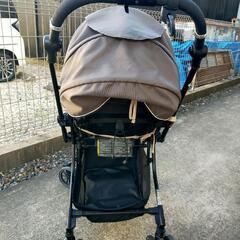 COMBIエッグショックベビーカーの画像