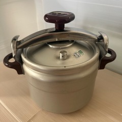RIKEN 家庭用圧力鍋 RSK-60 リケン 理研　両手鍋　6L の画像