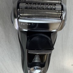 ブラウン電気シェーバー series7の画像