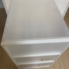 無印のポリプロピレン衣装ケースの画像