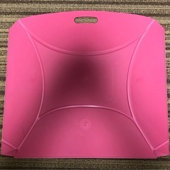 折りたたみ 椅子 4脚セット  Fluxchair Jr フラックスチェア ホワイトx２脚(未使用) グレー・ピンク 各１脚(室内使用) キャリーバッグ(未使用)の画像