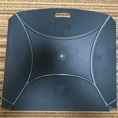 折りたたみ 椅子 4脚セット  Fluxchair Jr フラックスチェア ホワイトx２脚(未使用) グレー・ピンク 各１脚(室内使用) キャリーバッグ(未使用)の画像