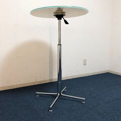 昇降式カウンターテーブル　丸硝子ミントテーブル 側面アール加工 アジャスター付き脚部 リフトアップテーブル インテリア家具の画像