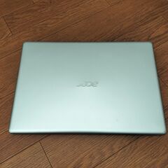 エイサー13.3型ノートパソコンSwift1（SF113-31-N17P2）の画像