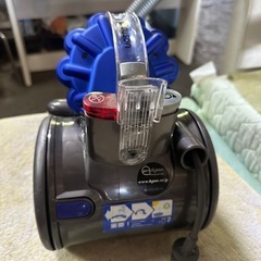 ダイソンサイクロン掃除機DC26の画像