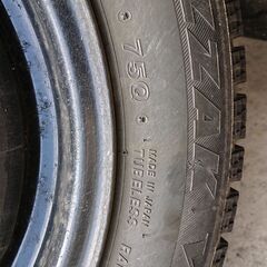 (ご商談中です)スタッドレスタイヤ ブリザック 155/65 R14の画像