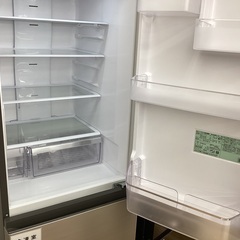 【安心保証付き】HITACHI　3ﾄﾞｱ冷蔵庫　R-V32RV の画像