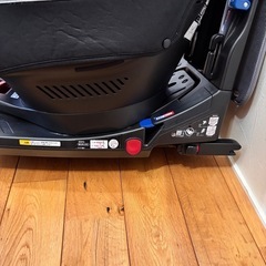 お取引中アップリカ　クルリラ AC　ISOFIX　シートベルト　兼用の画像
