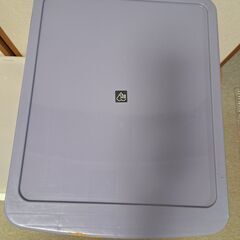 衣装ケース　中古　アイリスオーヤマ（パープル）　無印（白）の画像