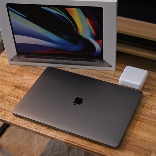 MacBook Pro2019 16インチ美品