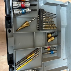 マキタインパクトドライバー18V
の画像