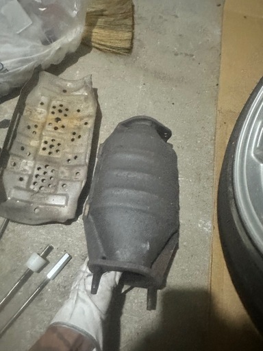 純正　触媒　シルビア　スカイライン