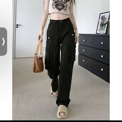 (未使用)女性向けのチノパンの画像