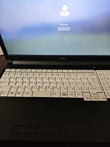 富士通 2022製造モデル高性能11世代Corei5 4コア8スレッド メモリ8G