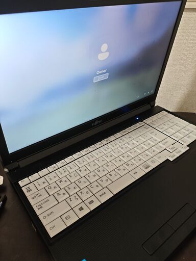 富士通 2022製造モデル高性能11世代Corei5 4コア8スレッド メモリ8G