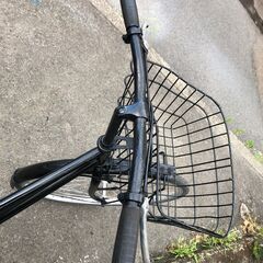 リサイクルショップどりーむ鹿大前店　No.309　エコチャリ番号21769A　27インチ　ブラック　カゴ付き♪　ライト無し　ギア無しの画像
