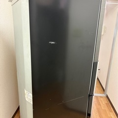 冷蔵庫アクア275リットルの画像