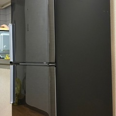 冷蔵庫アクア275リットルの画像