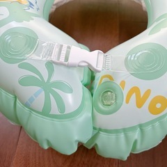 【決まりました】子ども用浮き輪 恐竜の画像
