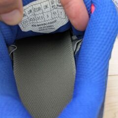 バドミントンシューズ（ほぼ新品）の画像