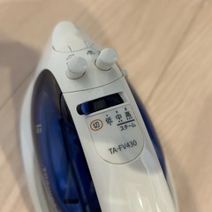 TOSHIBA スチームアイロンの画像