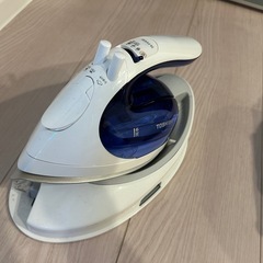 TOSHIBA スチームアイロンの画像