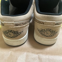 NIKE エアジョーダン1 Low se 茶色28センチ　　スニーカーの画像
