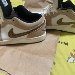 NIKE エアジョーダン1 Low se 茶色28センチ　　スニーカーの画像